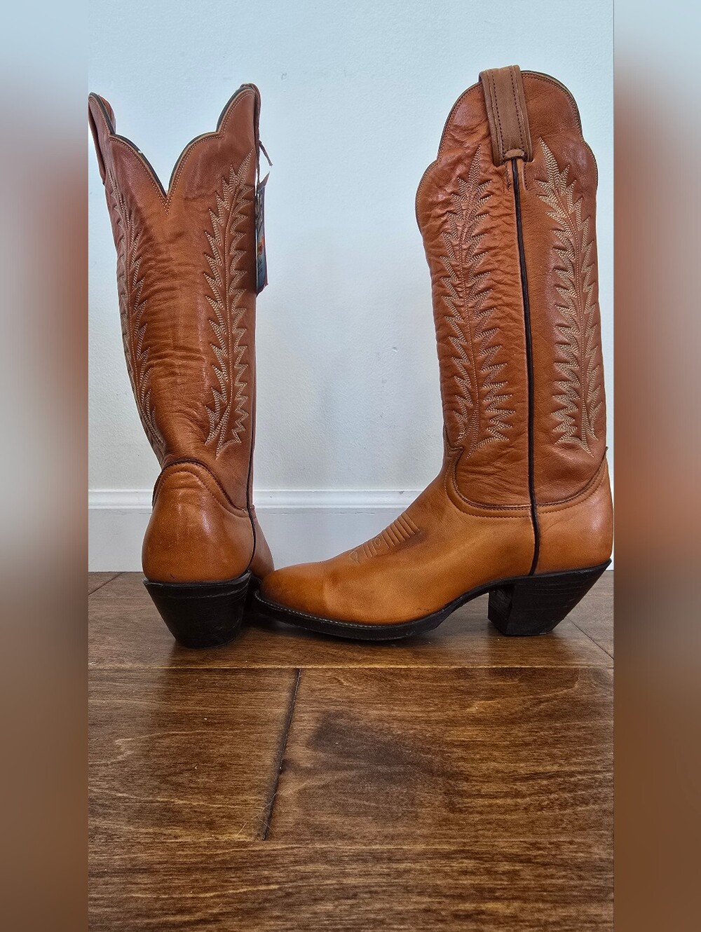 NOS Vintage Tony Lama Black Label Cowboy Boots H5669 Women 6.5R Cognac Tan W/Box - Picture 3 of 12